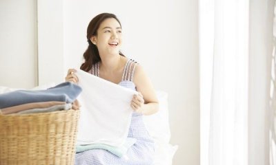 ​白衣服发黄用84消毒液洗可以,白衬衫发黄能用84洗吗