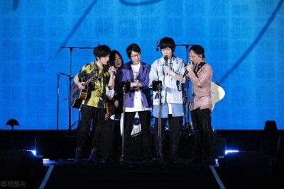 ​五月天阿信48岁生日：做好自己，回应假唱传闻