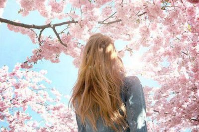 ​女生发的伤感说说（女生伤感自残说说）