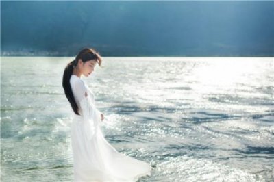 ​长一些唯美伤感句子摘抄
