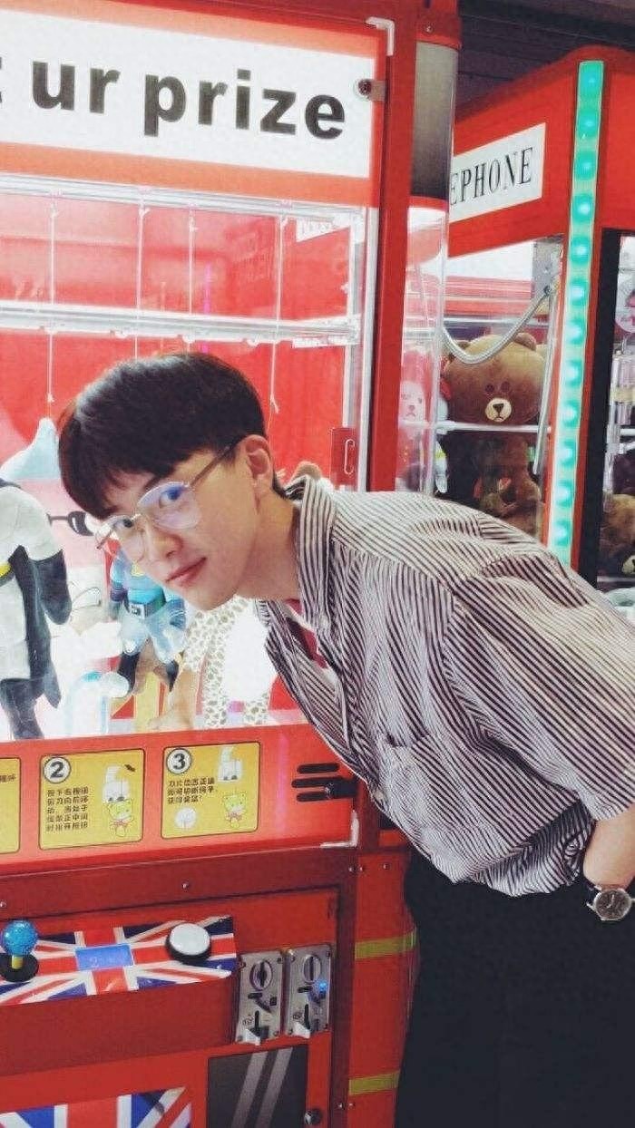 组图：内地网红费启鸣