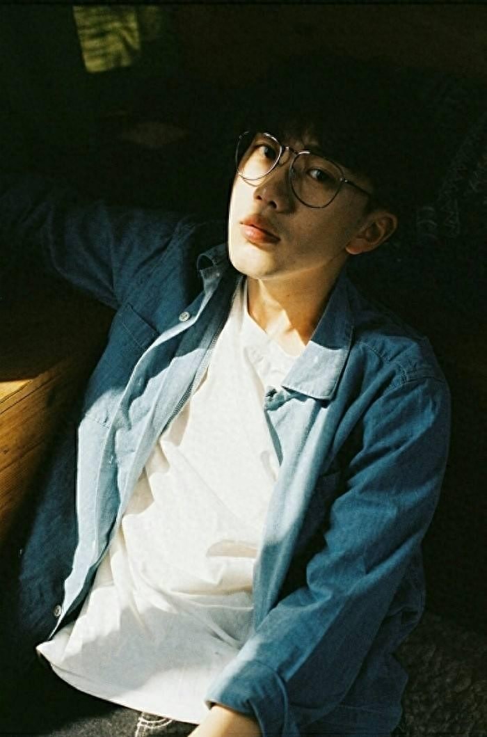 组图：内地网红费启鸣