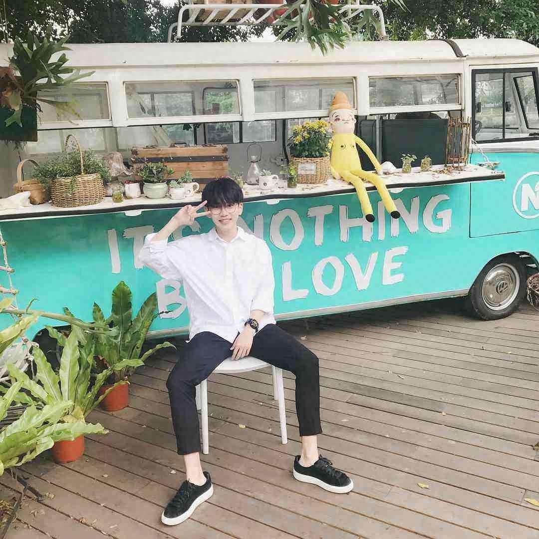 组图：内地网红费启鸣