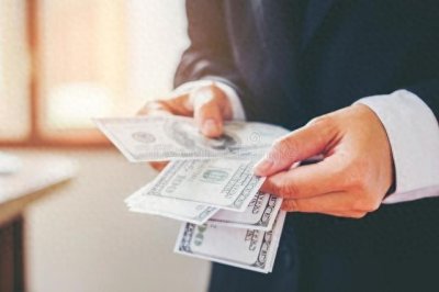 ​闲鱼要收费了，二手市场要变天？