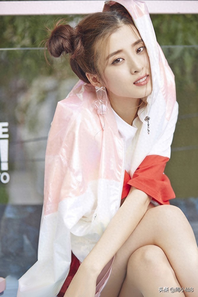 明星李若嘉，娱乐圈影视女演员，是具有实力的艺人