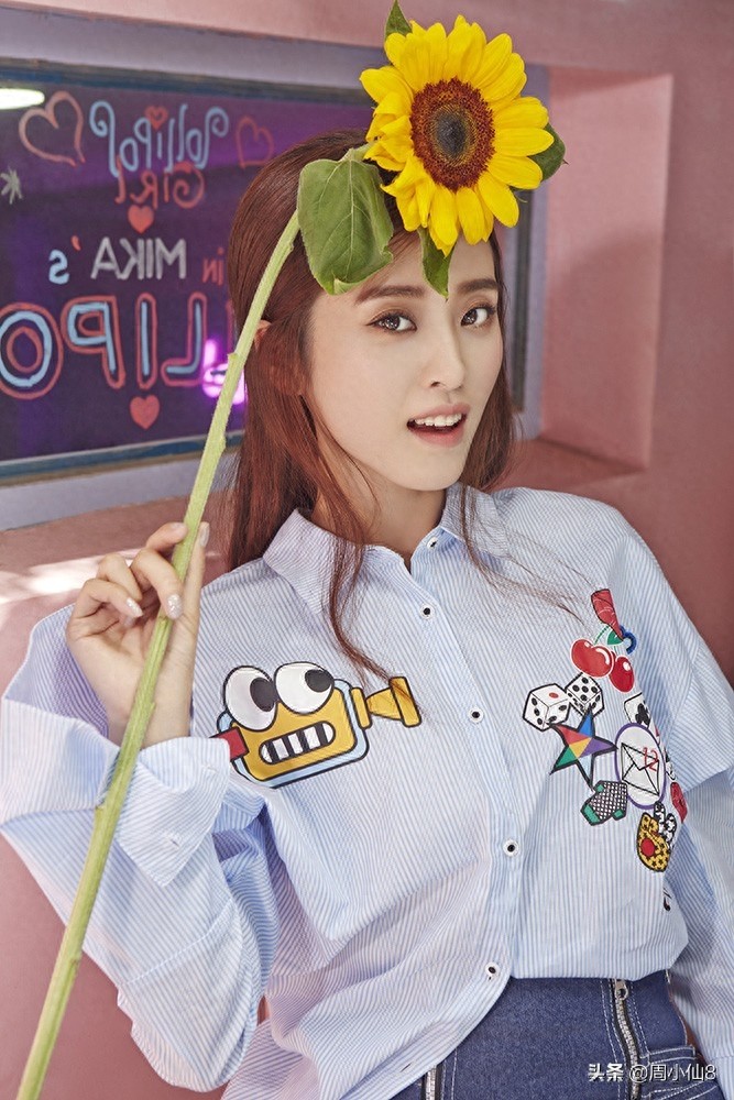 明星李若嘉，娱乐圈影视女演员，是具有实力的艺人