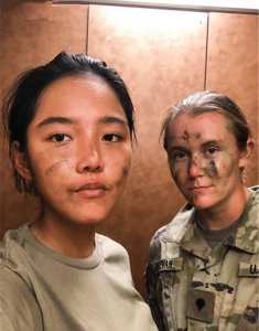 ​美籍华裔海军少校吕超然去世，引发华人圈热议：实在是太解气了