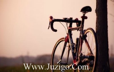 ​发关于生日快乐的说说生日快乐精致文案(精选30句)