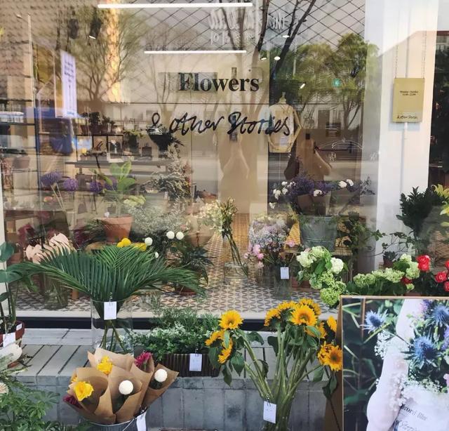 美国职业女装品牌大全排行榜（全方位打造女性生活方式）(10)