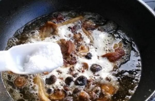 怎么收汁快一点,水太多了怎么收汁 水太多了收汁的方法图4