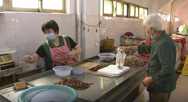 黄鳝的营养价值有多少（这个时节的黄鳝营养丰富）(1)