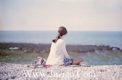 ​聪明女人发朋友圈的话精选(女生发朋友圈的套路)