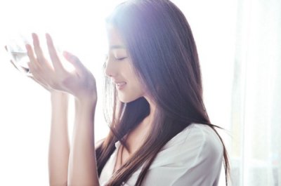 ​描写员工团结的句子20句