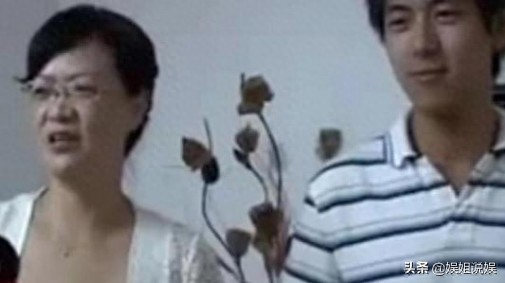 李现出道前旧照曝光，颜值并不出众，整没整容一目了然