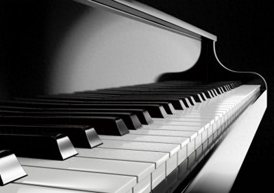 一半钢琴厂倒闭，几万块的钢琴，5000块都卖不出，中产更惨了