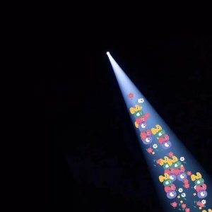 ​最近抖音很火的一束光背景图，需要的自取