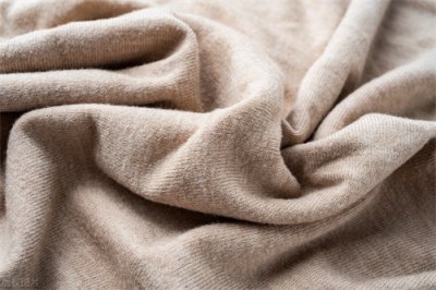 ​壹邦小知识：聚酯纤维的布料好不好 聚酯纤维衣服起球吗