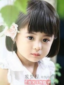 ​小女孩的短发发型 可爱小萝莉最讨喜