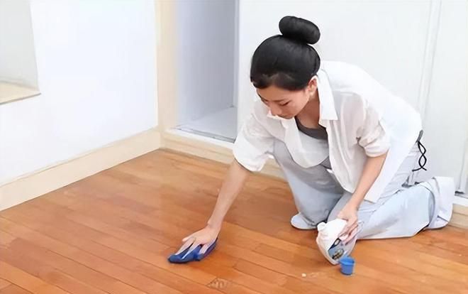 拖地有腥味是什么原因瓷砖