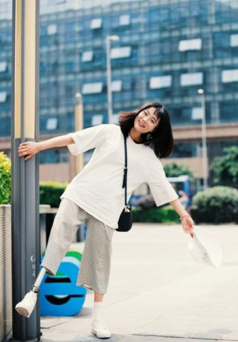 光与夜四大时装周最早开幕的是哪一个(四大时装周最早开幕的是哪一个权限)-第1张图片-