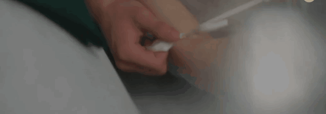 男女接吻的正确方式你get到了吗(接吻的尴尬你想象不到)(9)