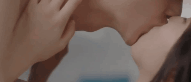 男女接吻的正确方式你get到了吗(接吻的尴尬你想象不到)(3)