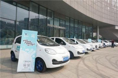 ​北京“共享汽车”投入使用，699元押金，1元每公里，不用加油