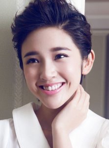 ​地下蜜恋五年，唐艺昕张若昀恋情终于坐实，真爱还是炒作？