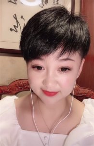 ​胖丫出狱后状态不佳，自言哭红眼睛疑为情所困？直播仅有百人观看