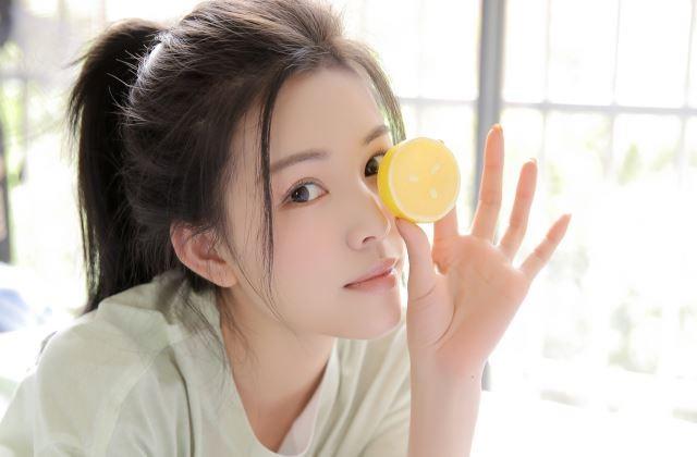 关于8月你好句子朋友圈最新