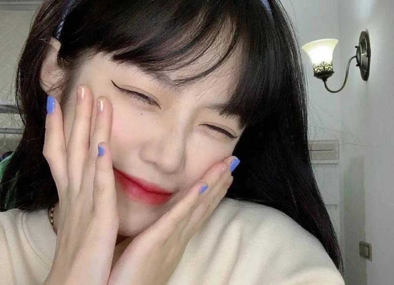 暧昧期冷淡后男生不让对方看朋友圈