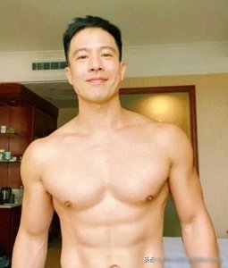 ​行走荷尔蒙的安志杰，太迷人了，男人味十足！