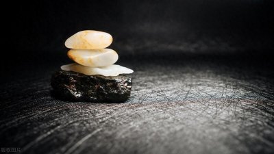 ​判断一块石头是不是玉石的方法！