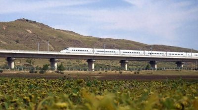 ​呼和浩特至北京之间，新增10列动车组列车！